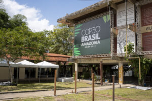 Aldeia COP reúne povos indígenas e dá protagonismo à Amazônia na COP30